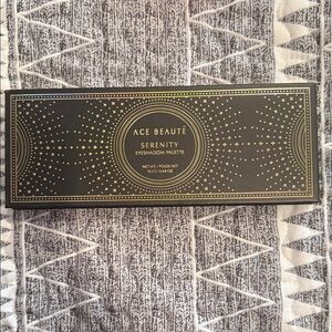 Ace Beauté Serenity Eyeshadow Palette